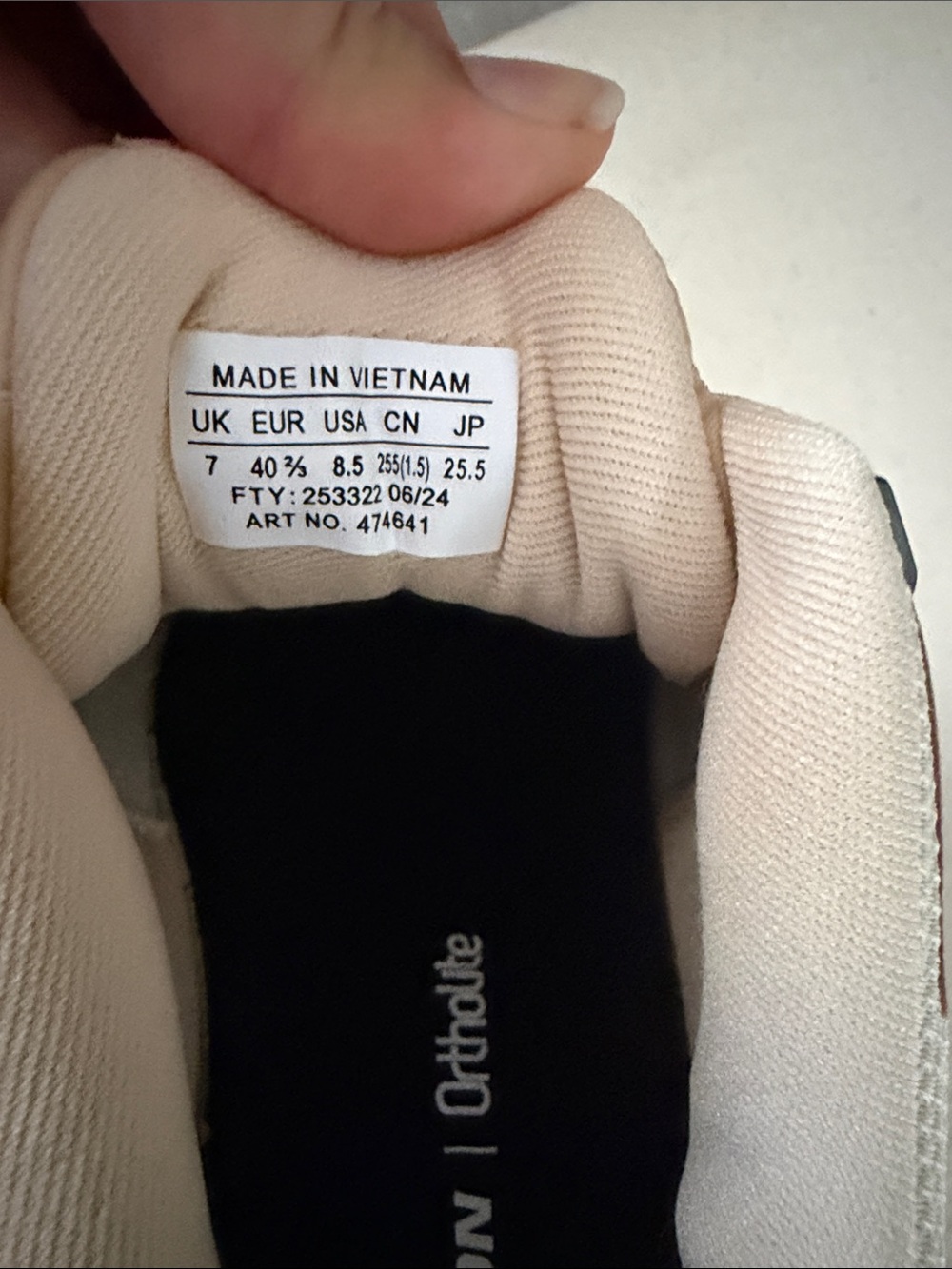 Salomon Women's peach/Tan Trail Sneakers - Lightweight Comfort - Picture 5 of 6